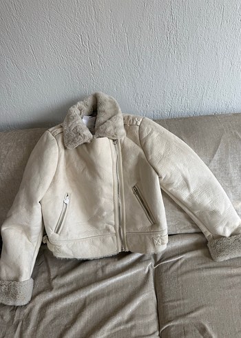 Beyaz Kürklü Kadın Mont - Görsel 2