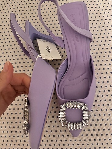 Stradivarius etiketli ayakkabı - Görsel 2