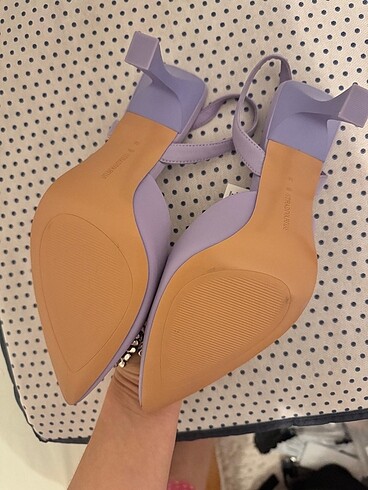 Stradivarius etiketli ayakkabı - Görsel 3