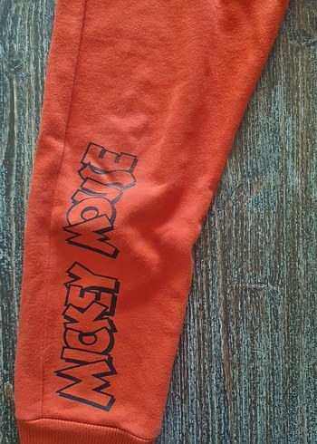 Çocuk Kırmızı Baskılı Eşofman Altı - Görsel 2