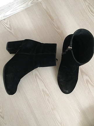 Diğer Süet Siyah Topuklu Bot