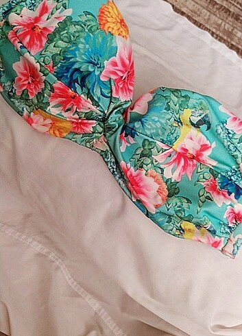 H m markası bikini üstü 