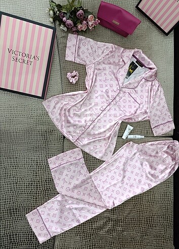 Bayan Saten Pijama Takımı