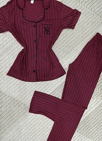Diğer Bayan Kısa Kollu Düğmeli Pijama Takımı
