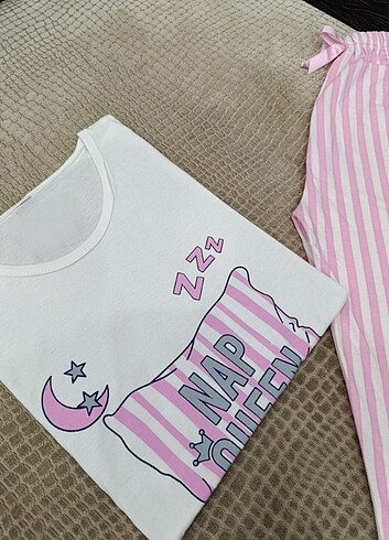 Bayan Kapri Kısa Kollu Pijama Takımı