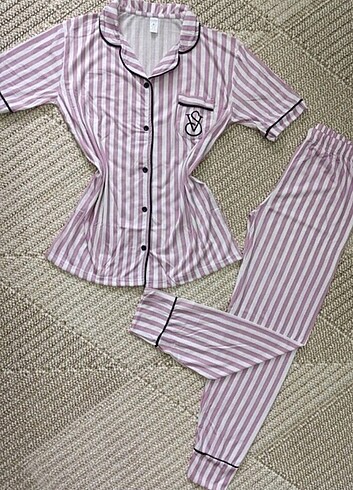 Diğer Bayan Kısa Kollu Düğmeli Pijama Takımı