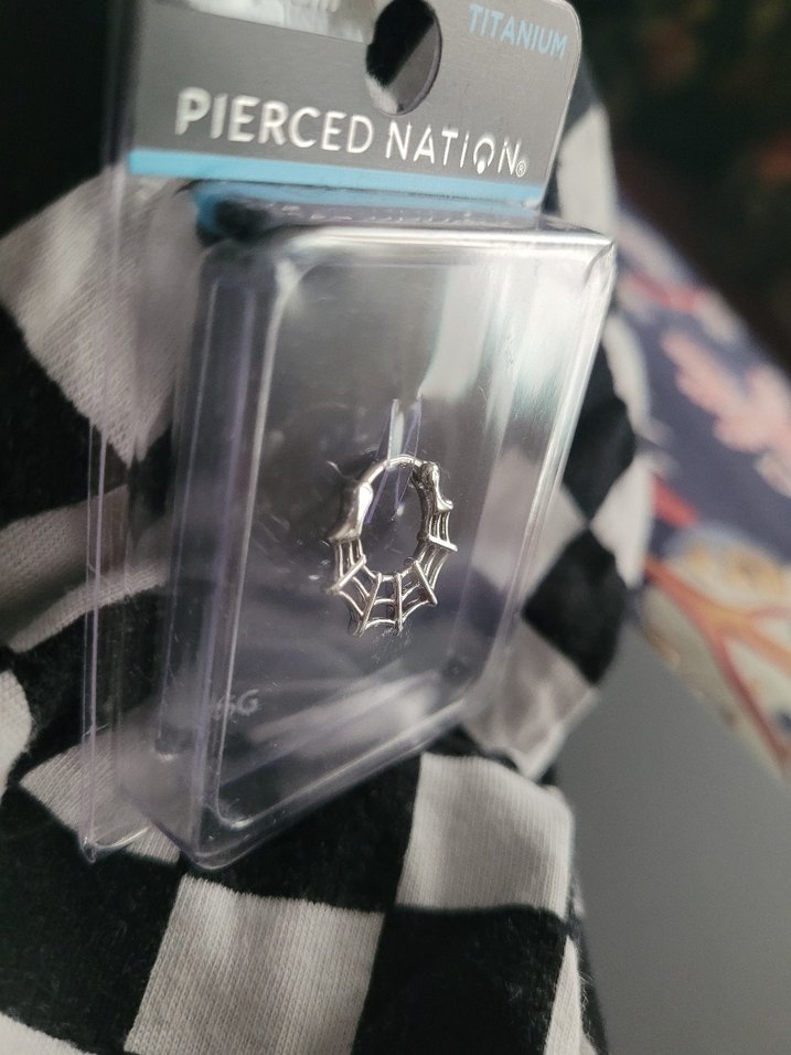 Örümcek ağı Web Titanium Goth Septum Piercing 16G - Görsel 2