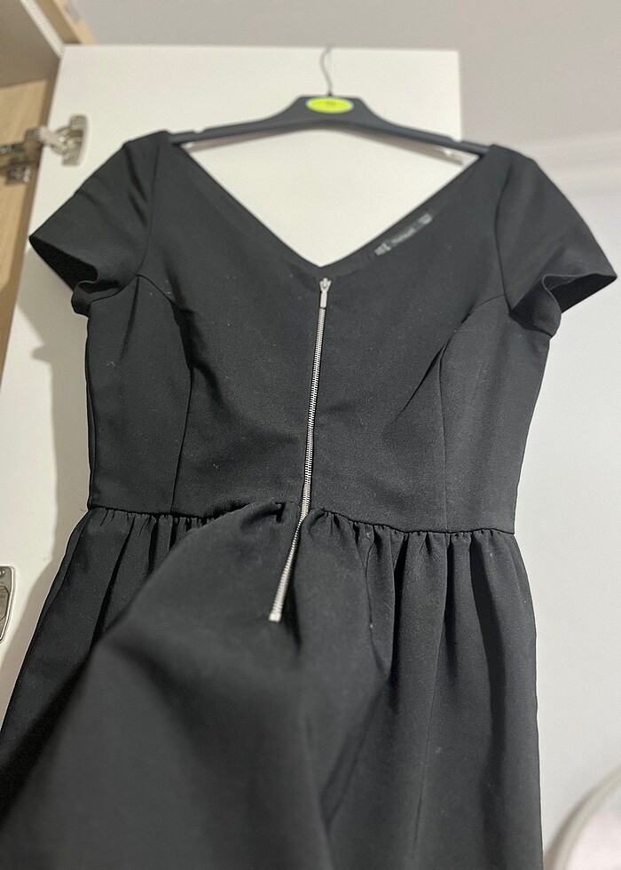 Siyah elbise - Görsel 3