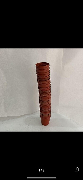 Plastik saksı