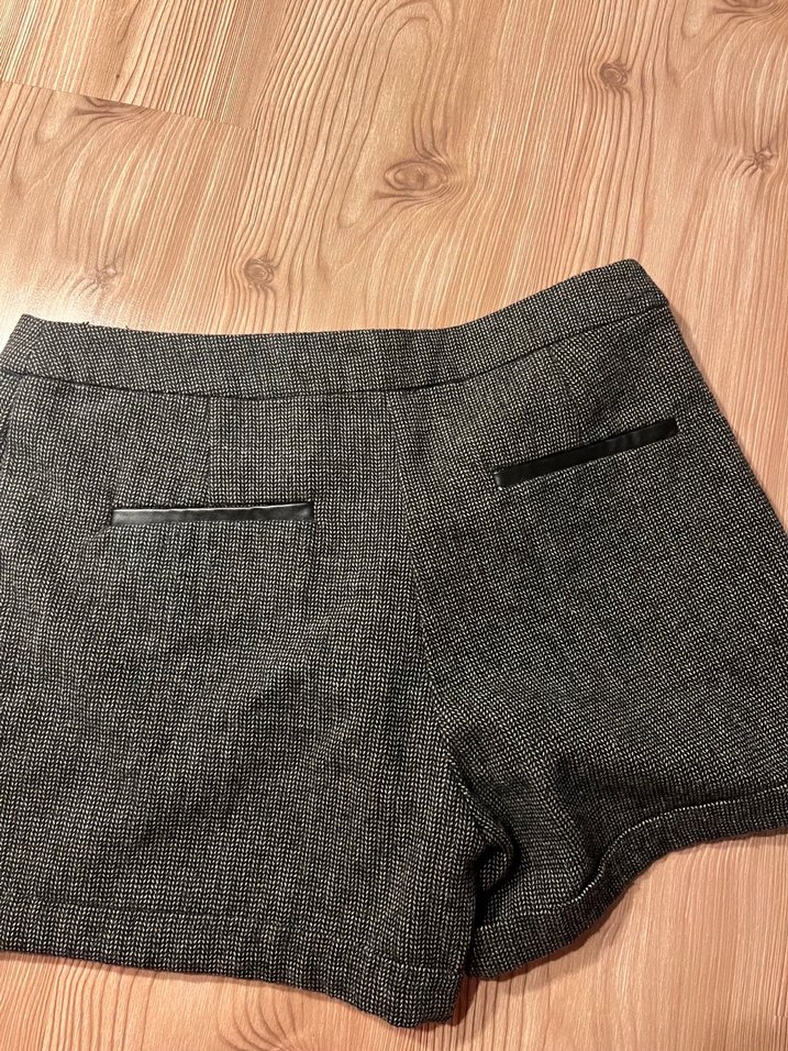 Gri Mini Yün Kadın Şort - Görsel 3