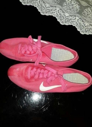 m Beden Nike Pembe Spor Ayakkabı
