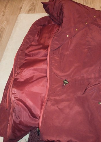 Kırmızı Düğmeli Kadın mont - Görsel 3