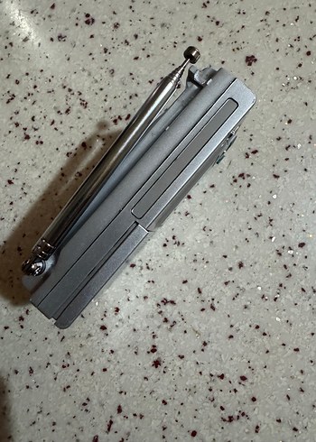 Gri Roxy Dijital Radyo ve Alarm Saat - Görsel 3