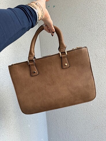 Beden SIFIR VE YENİ ŞIK KOL ÇANTASI