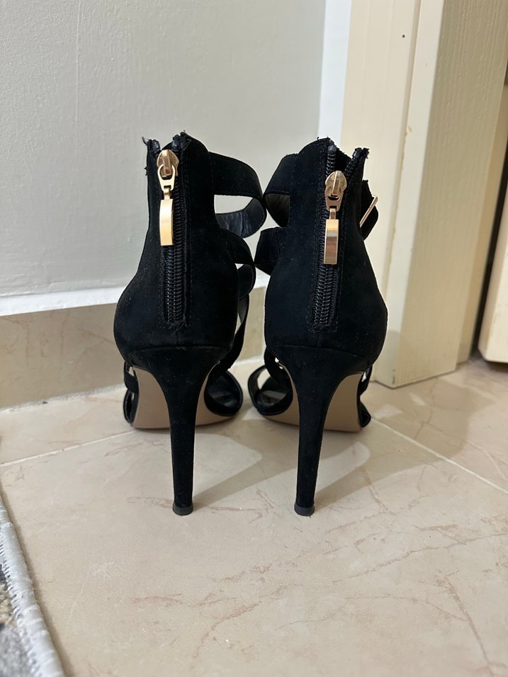 Kadın Siyah Süet Tokalı Stiletto - Görsel 4