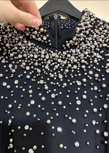 İnci İşlemeli Siyah Uzun Abiye Elbise - Görsel 4