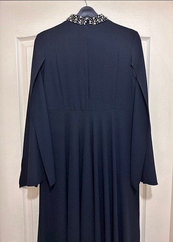 İnci İşlemeli Siyah Uzun Abiye Elbise - Görsel 6