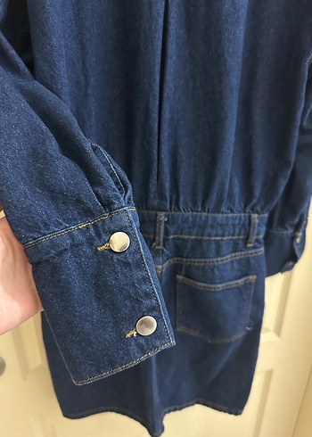 Çiçek Detaylı Lacivert Denim Midi Elbise - Görsel 5