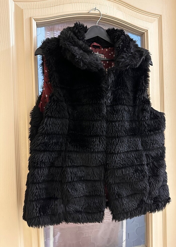 Siyah kürk yelek - Görsel 2