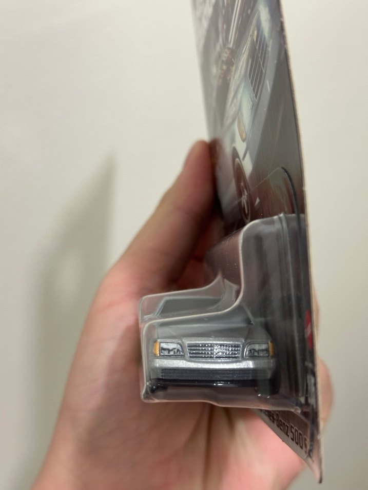 Hot Wheels Mercedes-Benz 500 SEL Oyuncak Araba Premium - Görsel 2