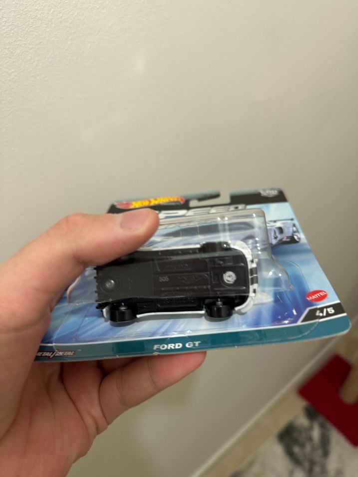 Hot Wheels Ford GT Beyaz Oyuncak Araba Premium - Görsel 2