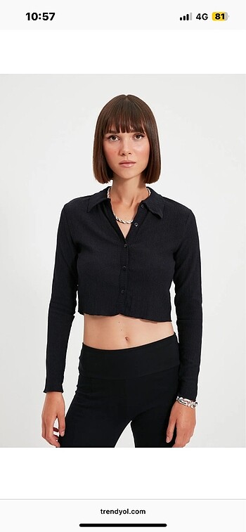 trendyolmilla lacivert polo yaka crop bürümcük