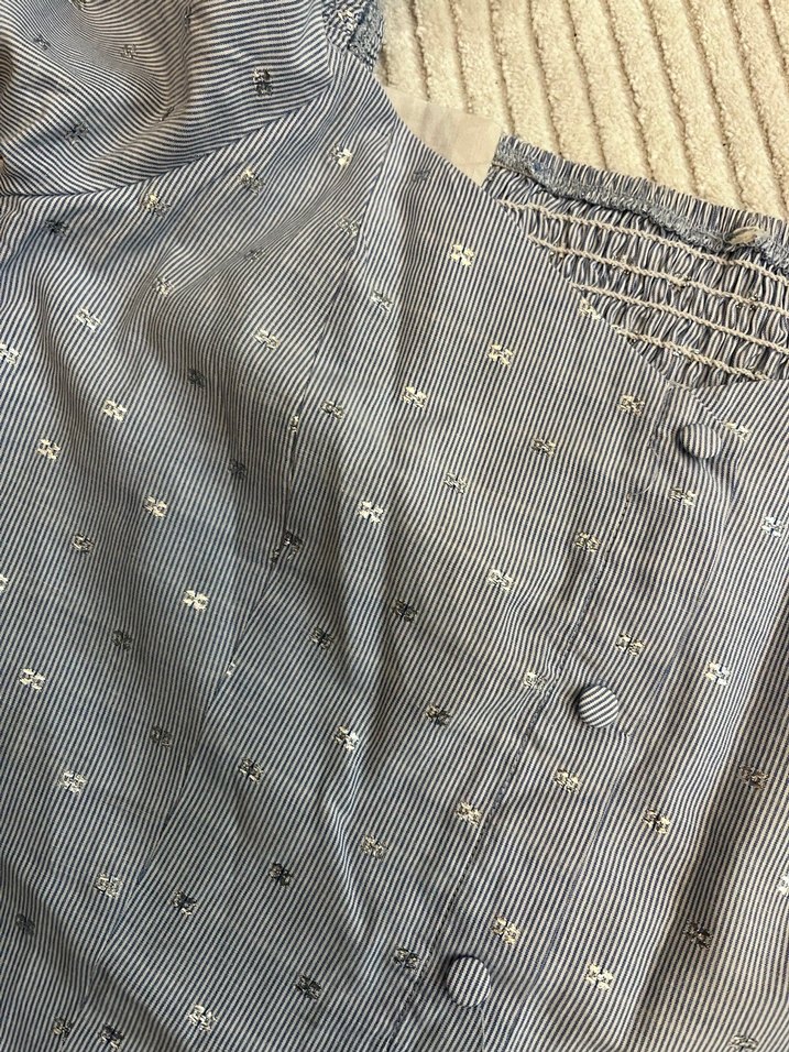 Gri Nakışlı Kadın Bluz - Görsel 2