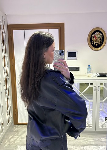 Siyah Parlak Deri Kadın Ceket - Görsel 4