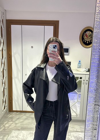 Siyah Parlak Deri Kadın Ceket - Görsel 3