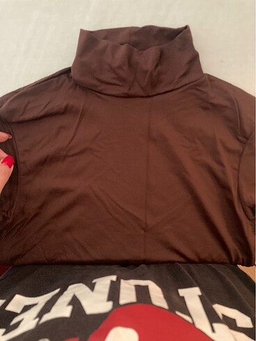 Bershka neon çıtçıtlı body
