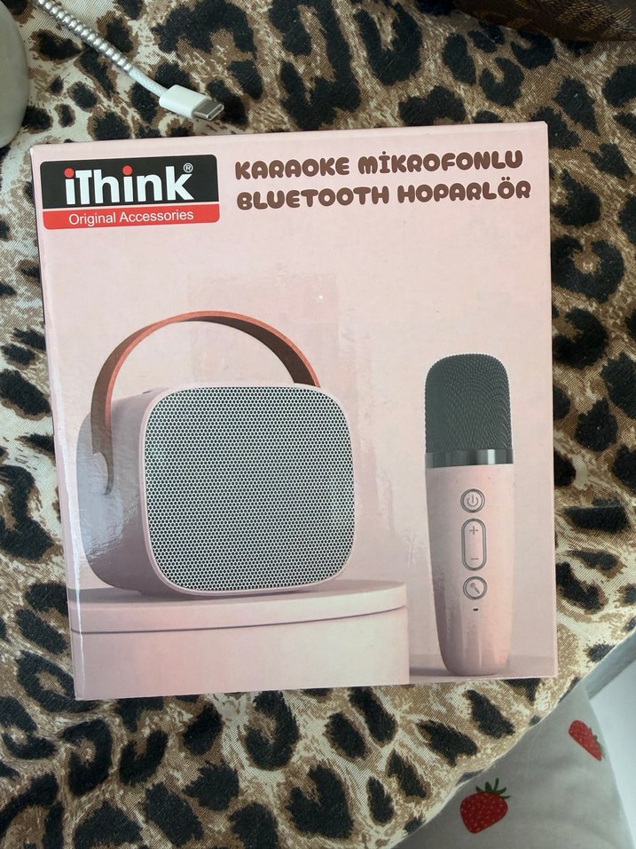 iThink Karaoke Mikrofonlu Pembe Bluetooth Hoparlör - Görsel 2