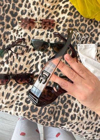 Kahverengi Retro Kadın Gözlükleri - Görsel 2