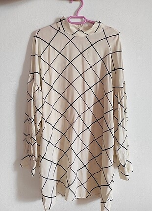 Kare detaylı tunik