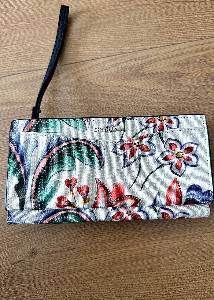 Desiqual çift taraflı kullanılan cüzdan-clutch - Görsel 2