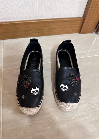 Karl Lagerfeld 37