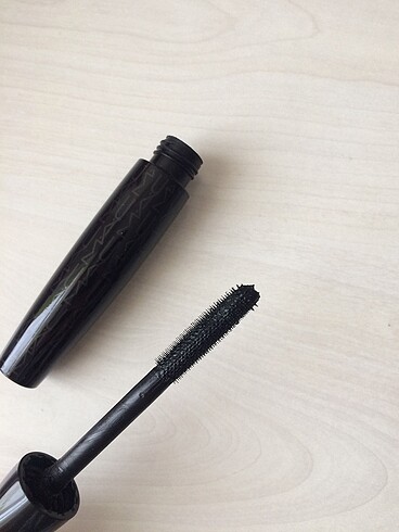 MAC In extreme dimension 3D black lash maskara