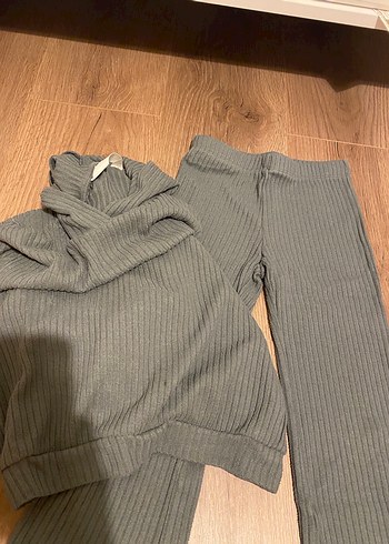5 Yaş Beden gri Renk H&M triko takım