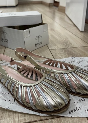 Babet ayakkabı 1 defa baloda giyildi - Görsel 2