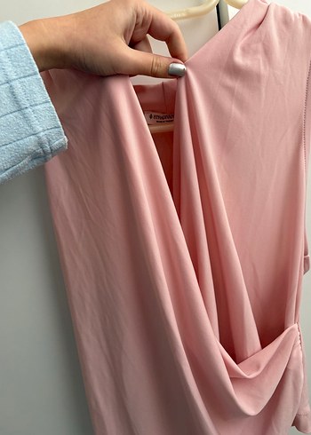 Stradivarius Pembe Drapeli V-Yaka Kolsuz Kadın Bluz - Görsel 4