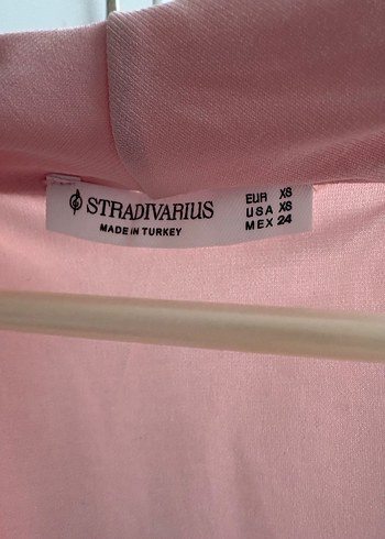 Stradivarius Pembe Drapeli V-Yaka Kolsuz Kadın Bluz - Görsel 5