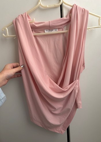 Stradivarius Pembe Drapeli V-Yaka Kolsuz Kadın Bluz - Görsel 3