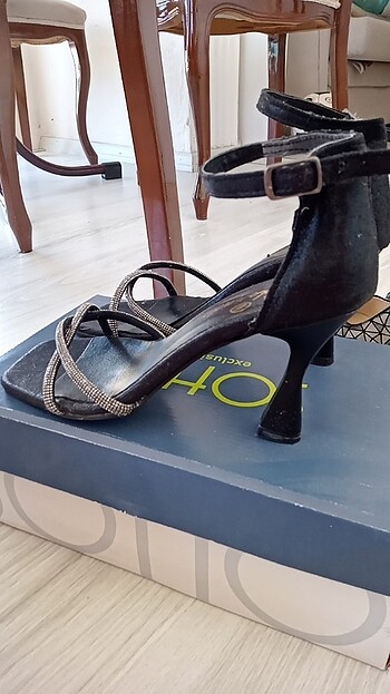 Diğer Önü açık stiletto ayakkabı