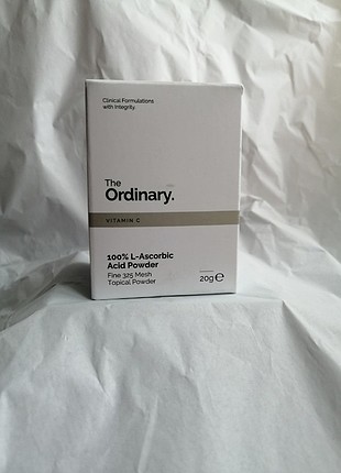 The ordinary L-ascorbic asit powder 
