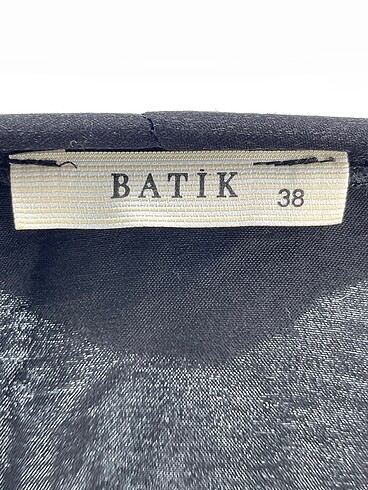 38 Beden çeşitli Renk Batik Hırka %70 İndirimli.