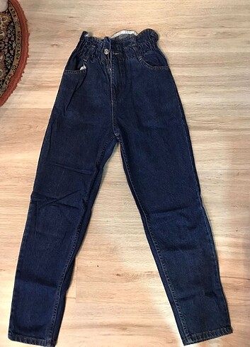 Lastikli mom jeans 