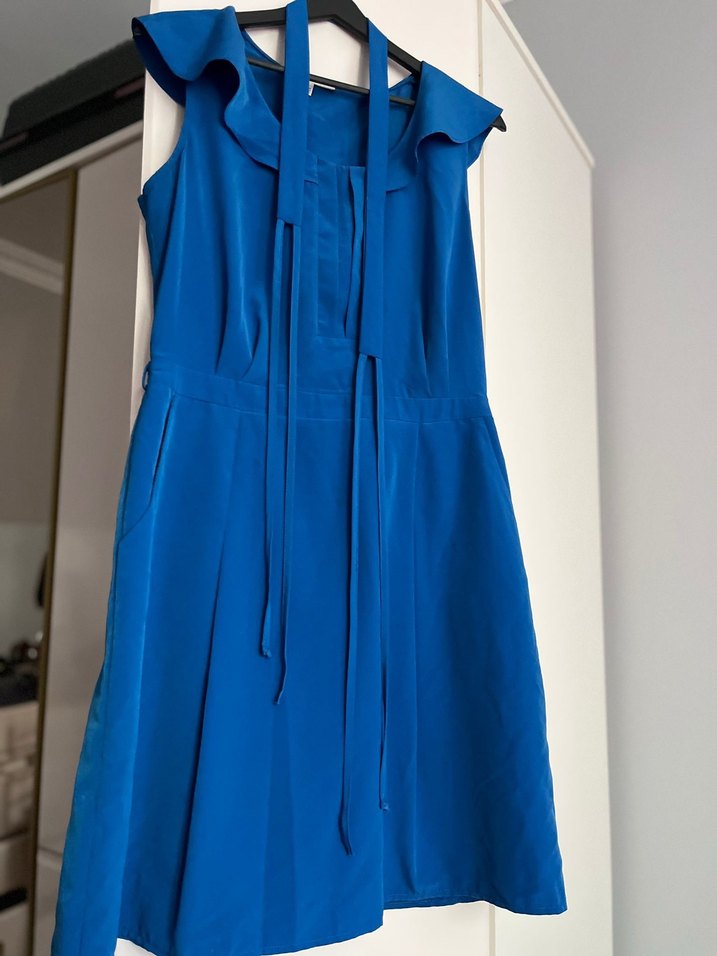 Mavi Midi Saten Volanlı Kolsuz Elbise - Görsel 4