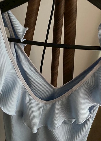 Mavi V Yaka Fırfırlı Kolsuz  Bluz - Görsel 2