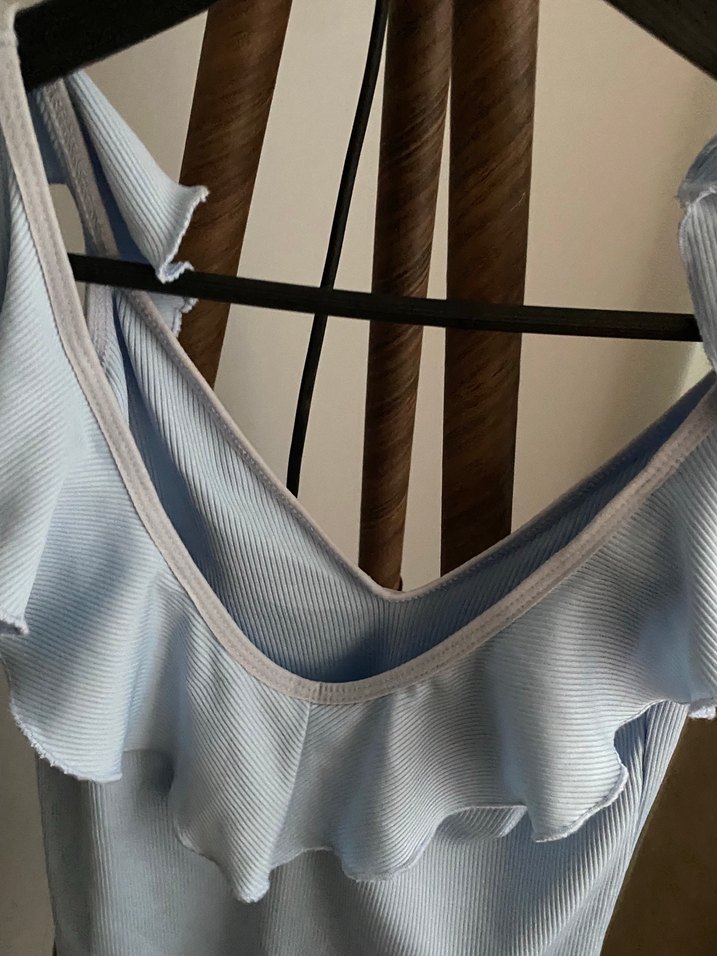 Mavi V Yaka Fırfırlı Kolsuz  Bluz - Görsel 2