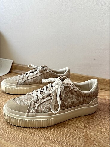 Zara Leopar Desen Ayakkabı