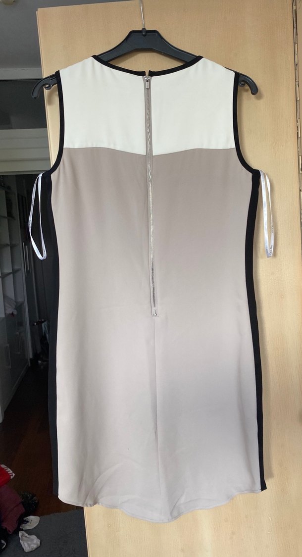 Bej Siyah Kenarlı Midi Elbise - Görsel 3